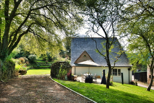 Wing at Warham. Sleeps 8. 3 Doubles 1 Twin